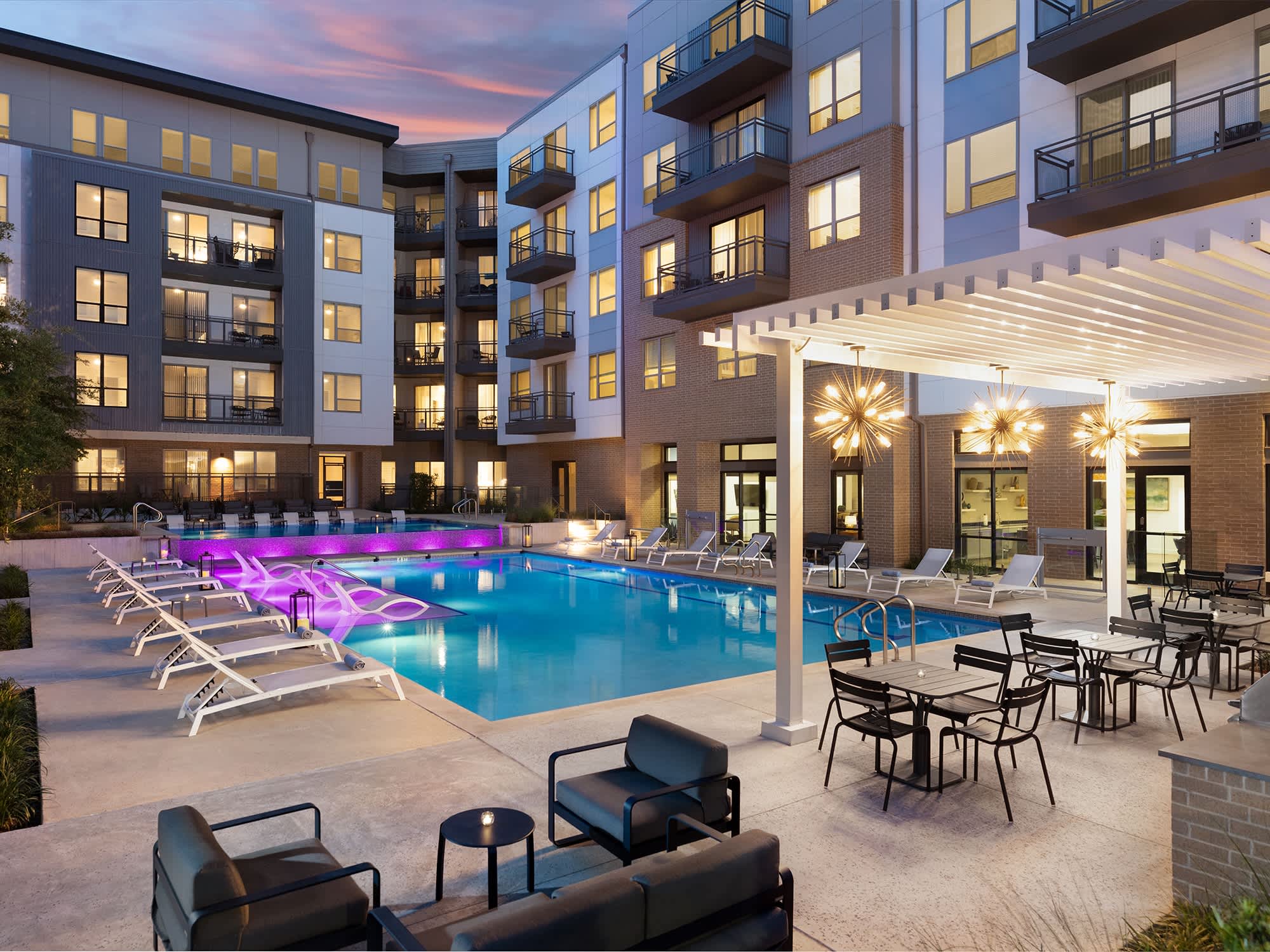 AVE Austin North Lamar – photo 1