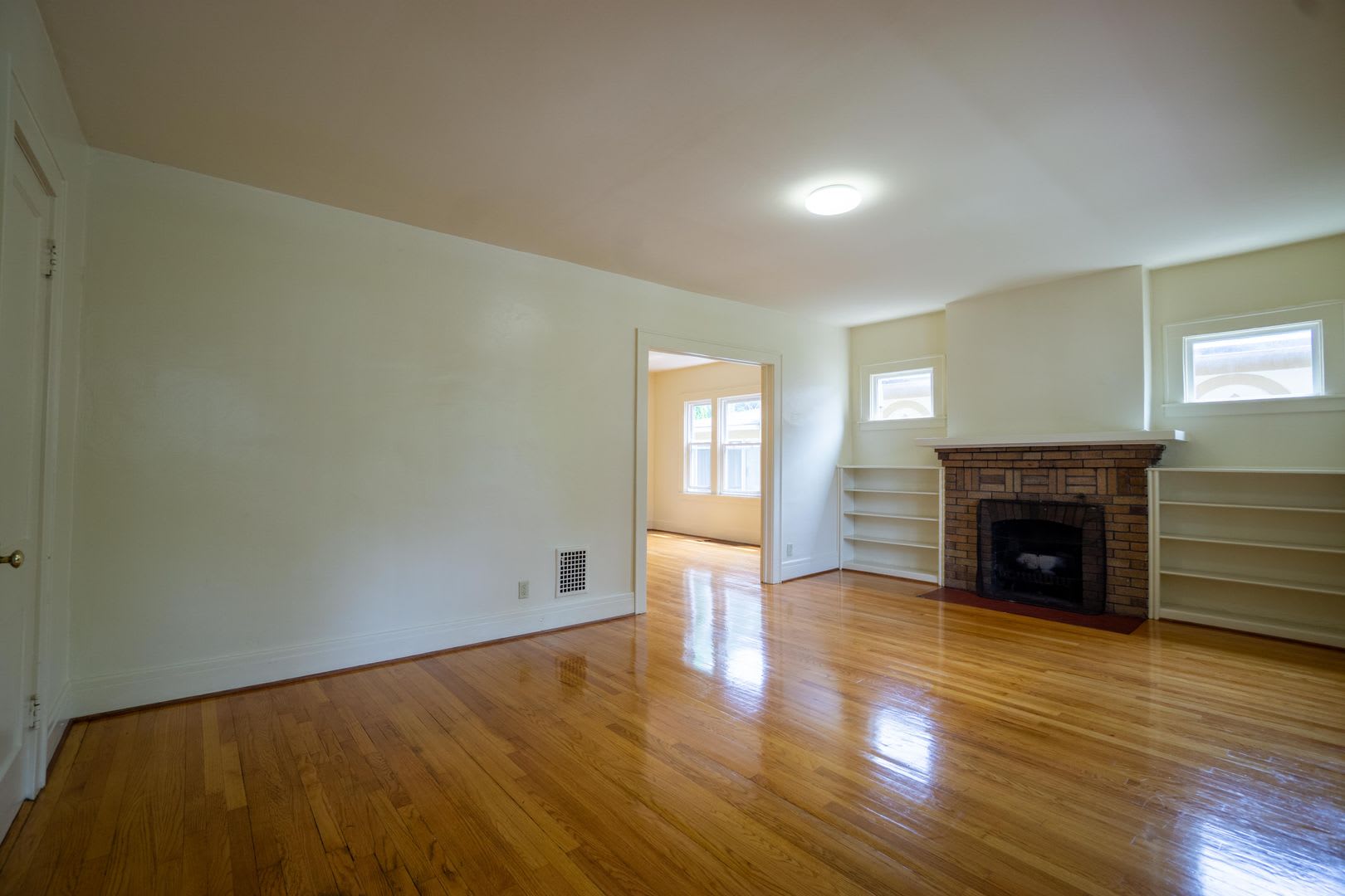 407 Roosevelt Ave – photo 5