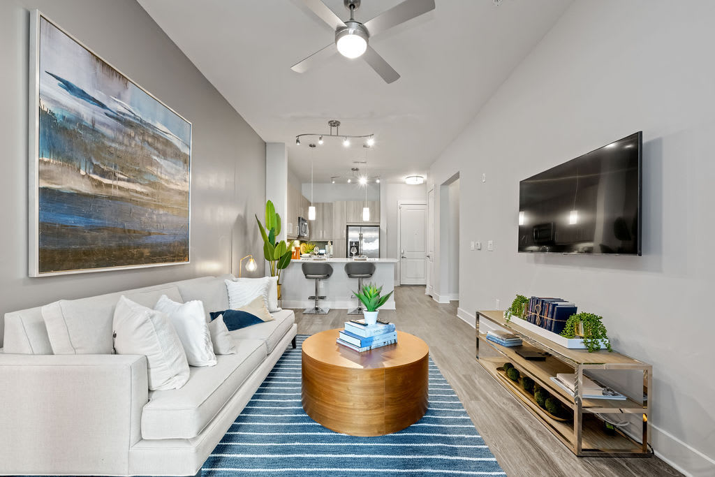 Circa Uptown – photo 4
