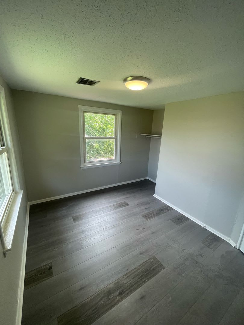 1207 S 74Th – photo 2