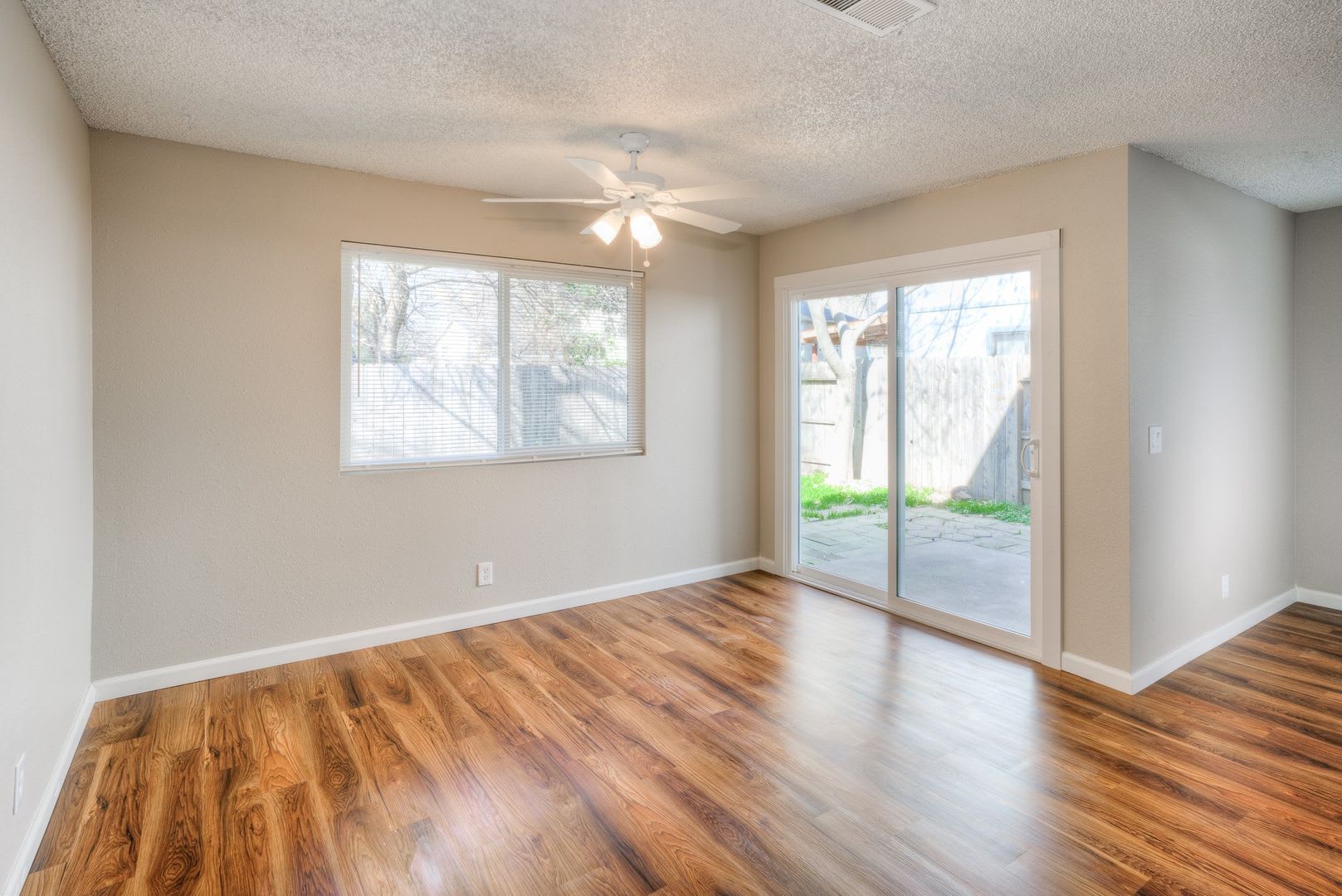 Greenwood Estates has an Excellent 2 Bedroom, 1.5 Bath Townhouse with a Backyard! – photo 3