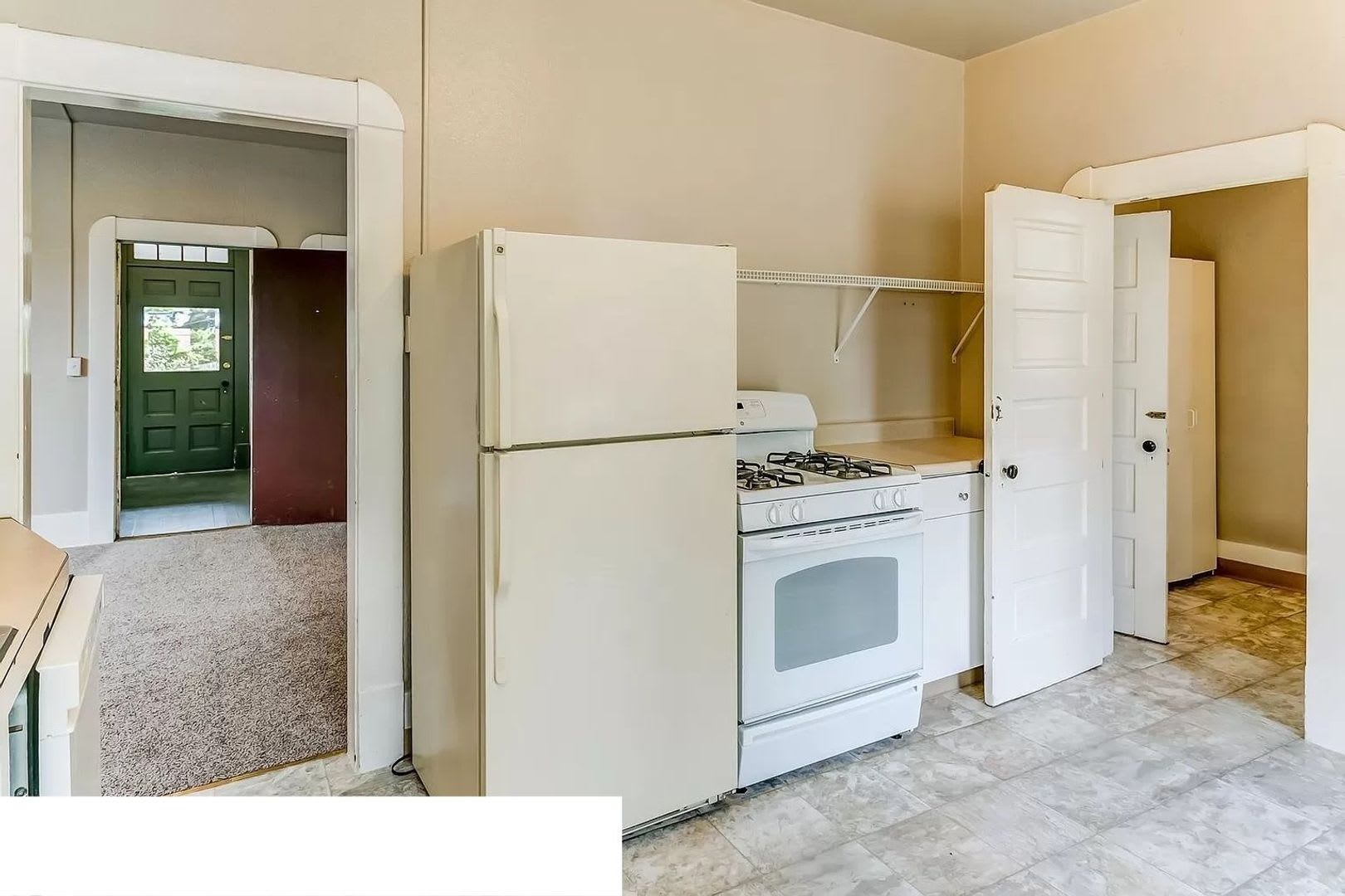 Limited-Time Offer: $25 Application Fee, Apply Today! Large 6 Bedroom House Available in August!! – photo 4