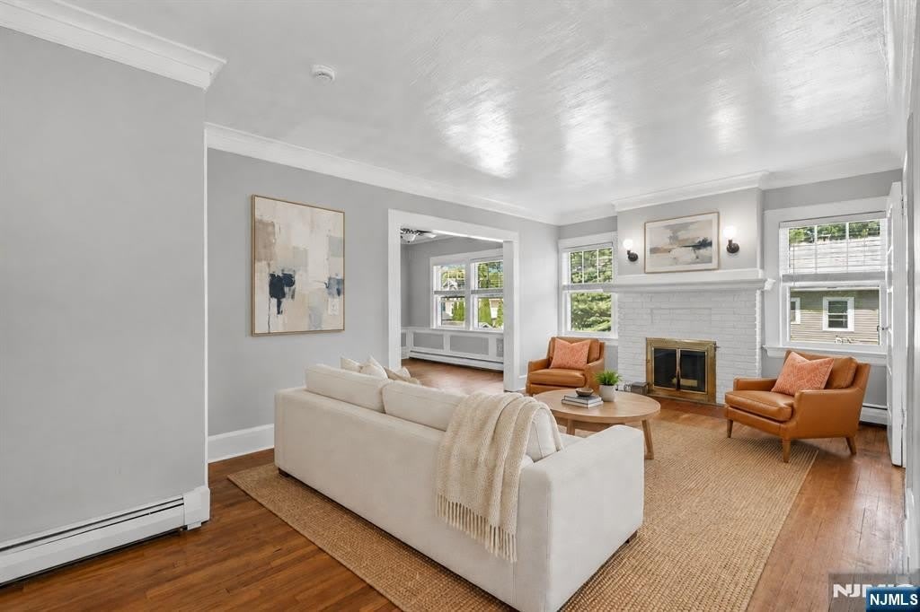 26 Howe Avenue – photo 5