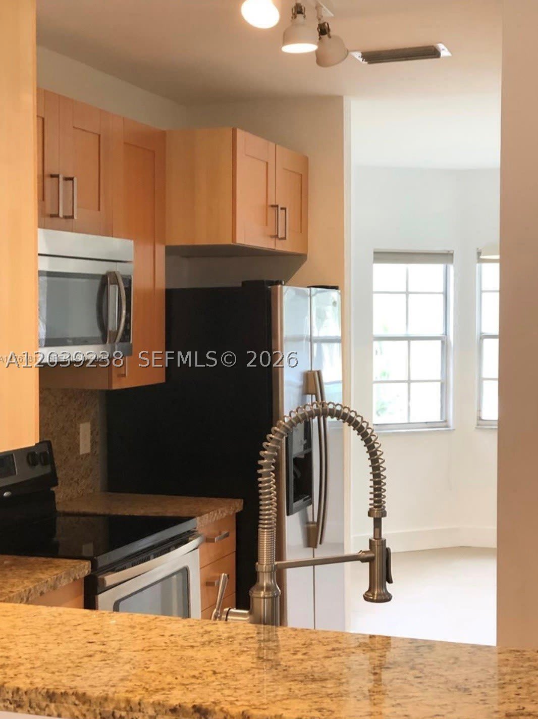 16231 Emerald Cove Rd – photo 4