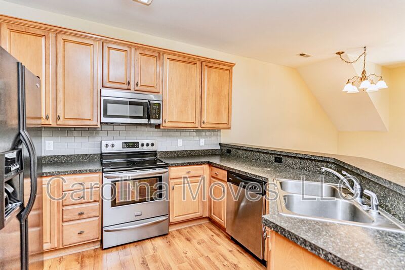 302 Waycross Lane – photo 3