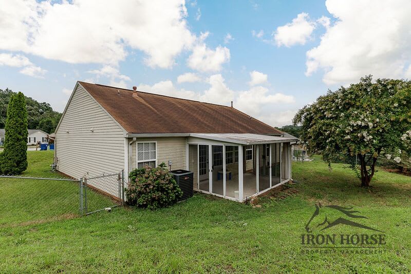 352 Shenandoah Circle – photo 5