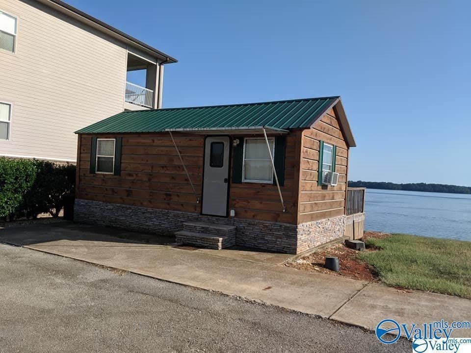 6084 Bay Village Drive – photo 2