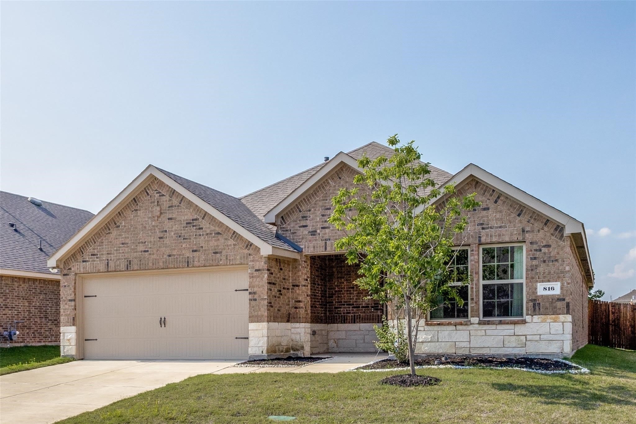 816 Goldenrod Lane – photo 2