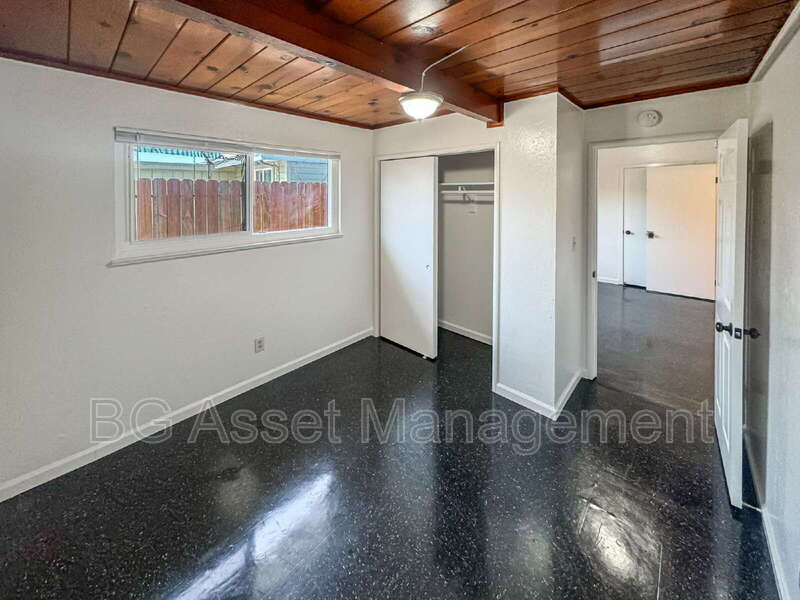 1526 Visalia Avenue – photo 2