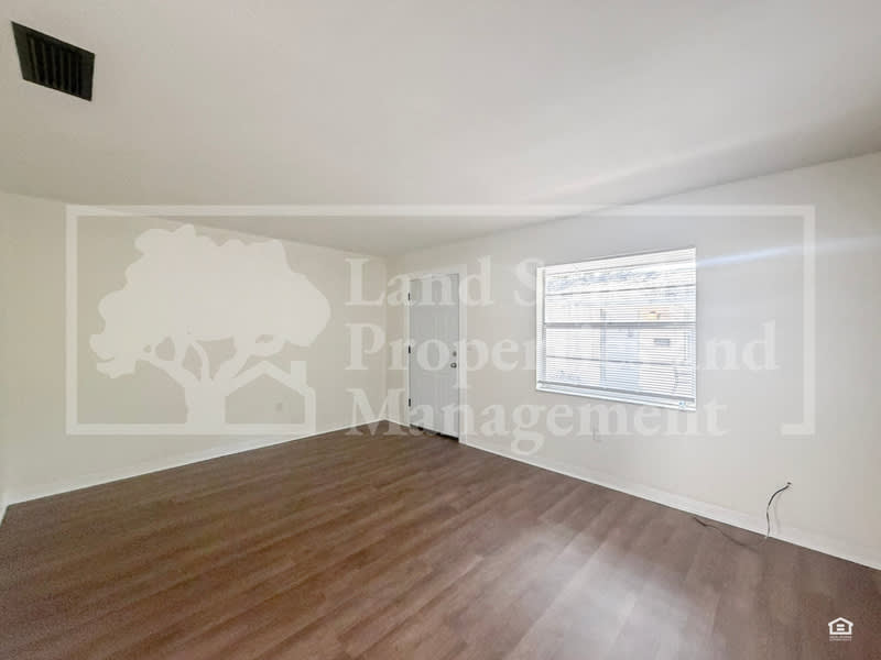 929 Lexington Street – photo 4