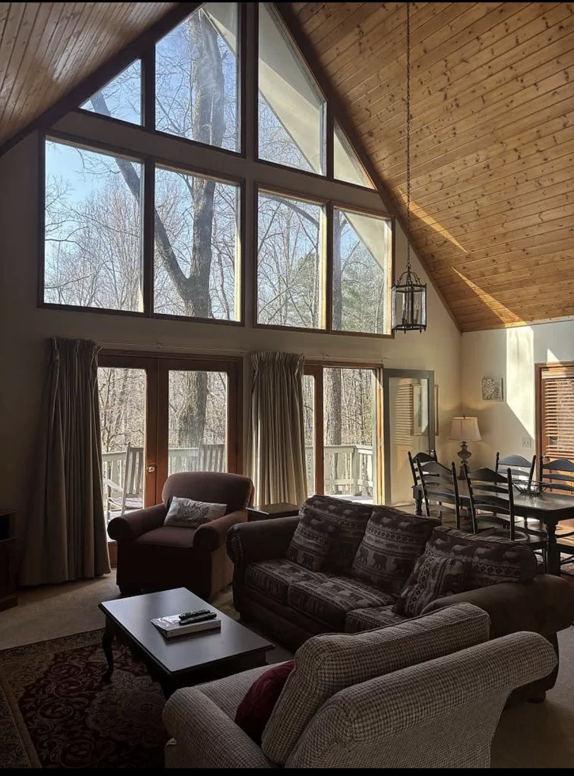 417 Chalet Village Dr – photo 2