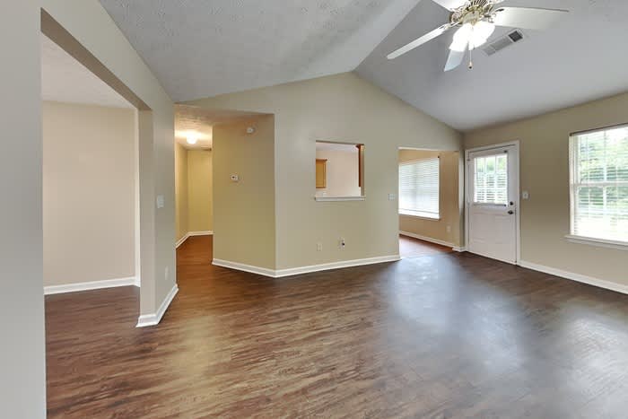 2266 Stroud Road – photo 4