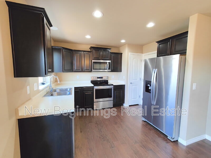 6134 Meadowbank Ln – photo 4