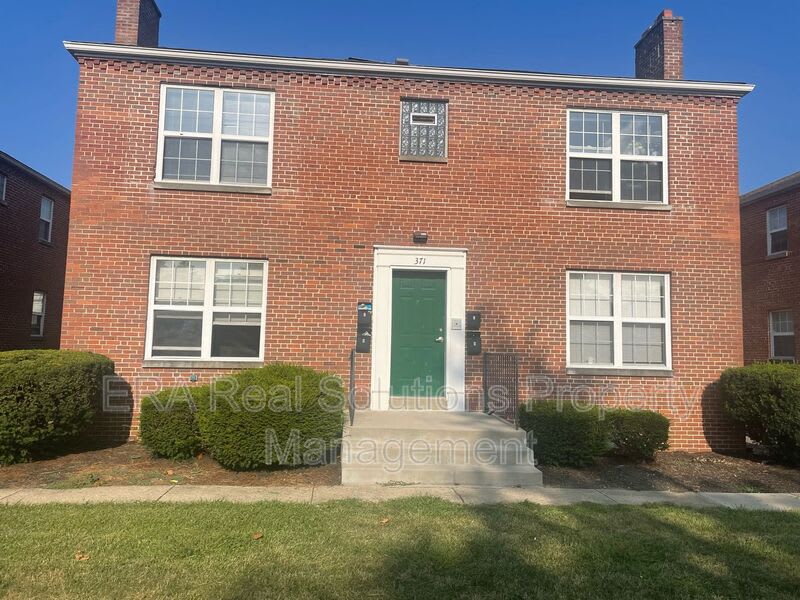 371 Mayfair Blvd- D – photo 1