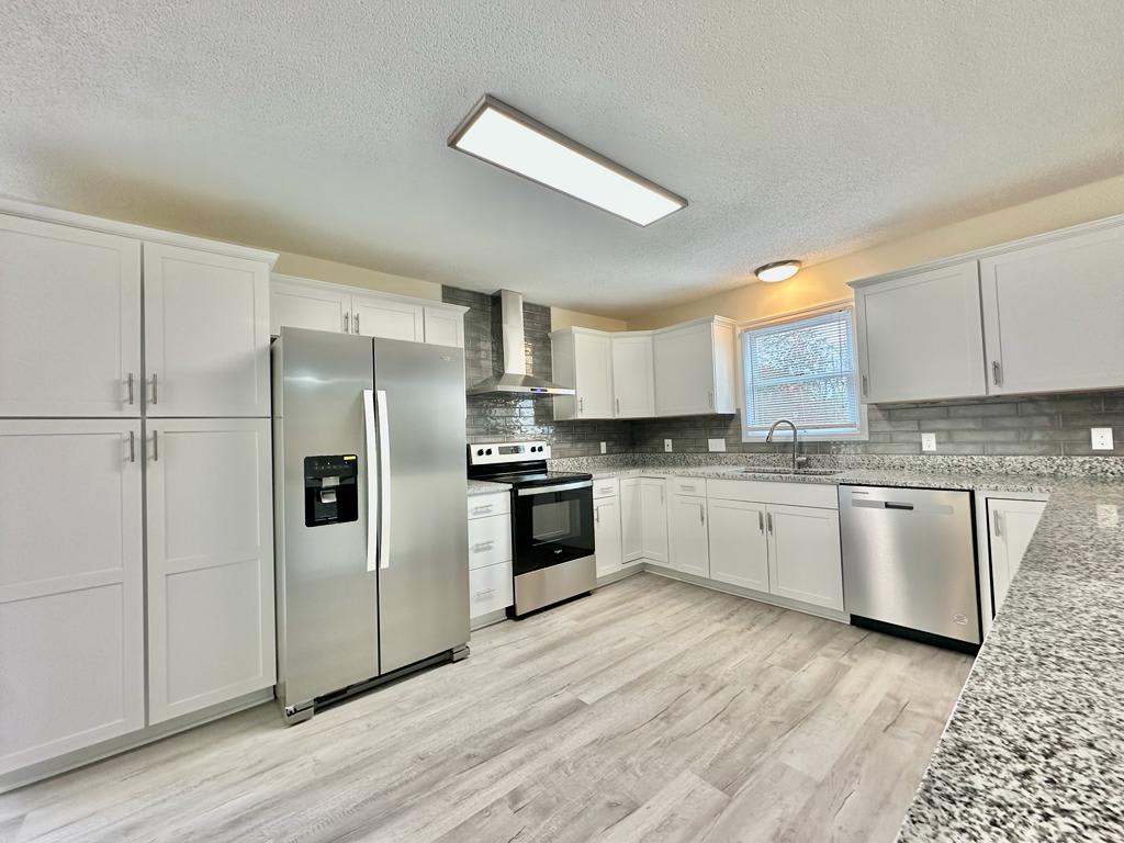 8002 Browne Rd – photo 3