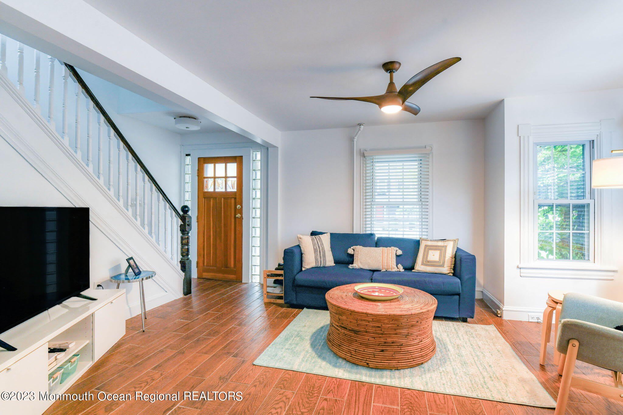 819 Dunlewy Street – photo 5