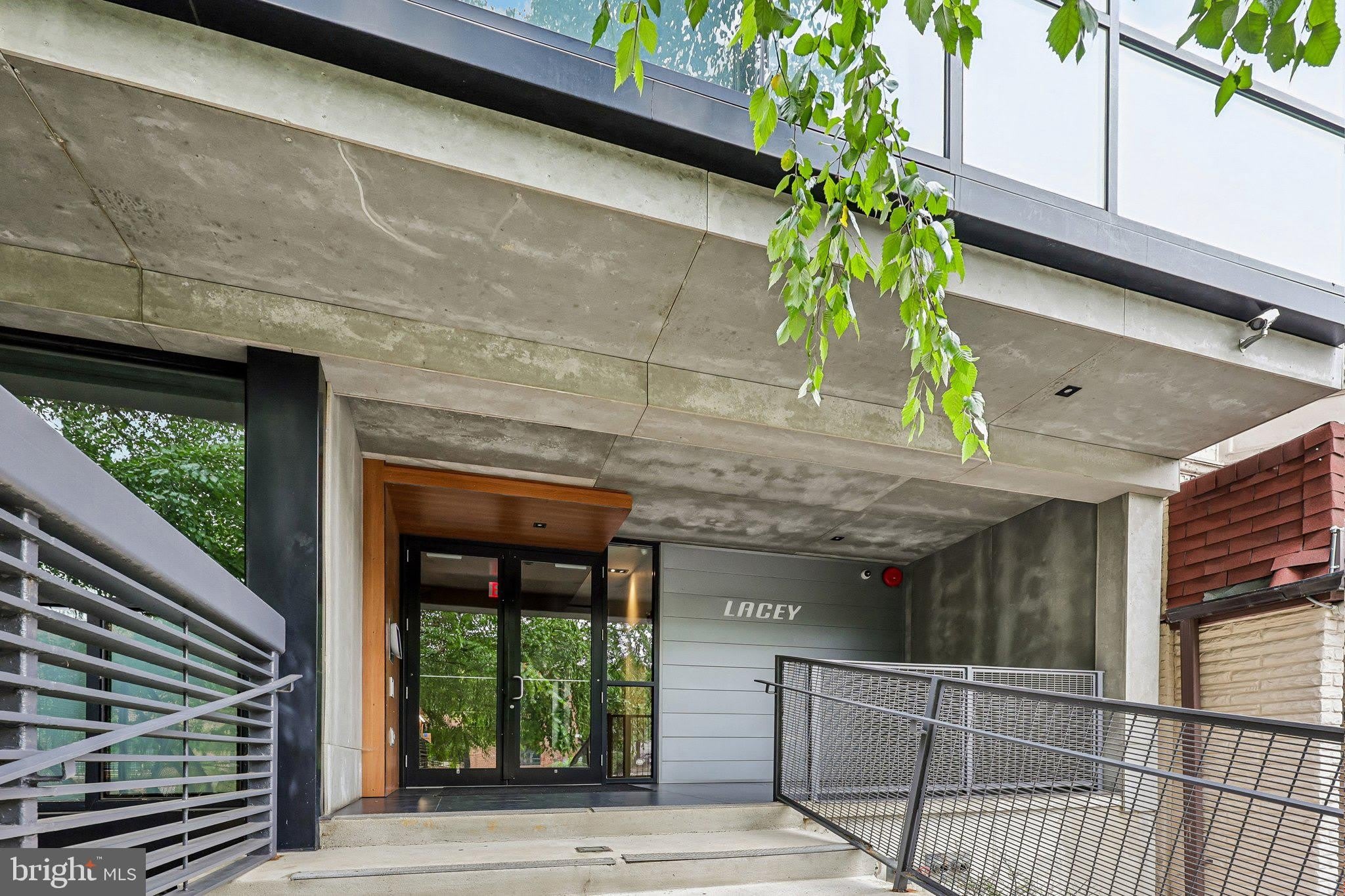 2250 11TH Street NW – photo 2