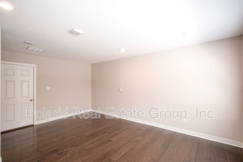8239 Bostic Dr – photo 5