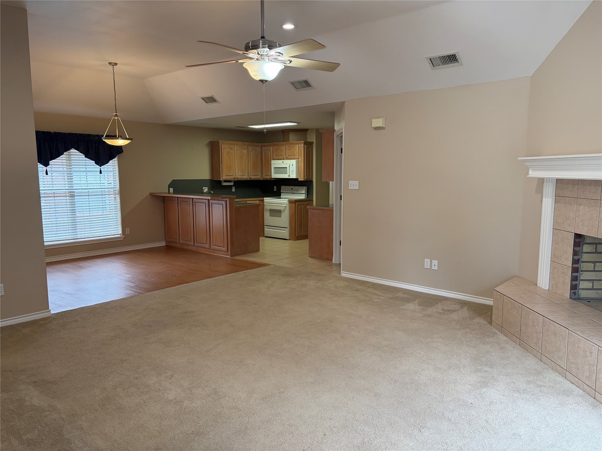 4343 Garden Grove – photo 5