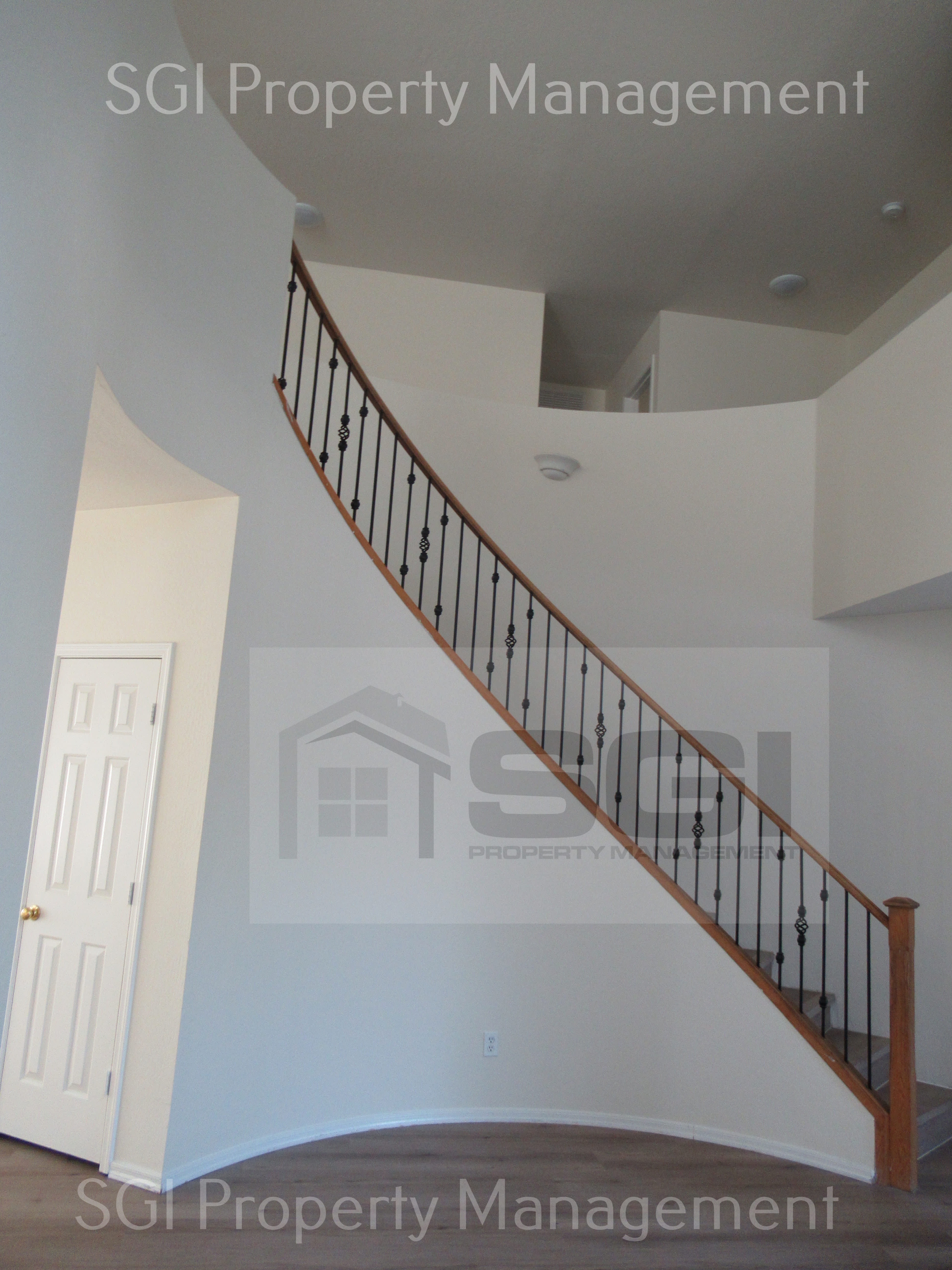 3123 W Pleasant Ln – photo 4