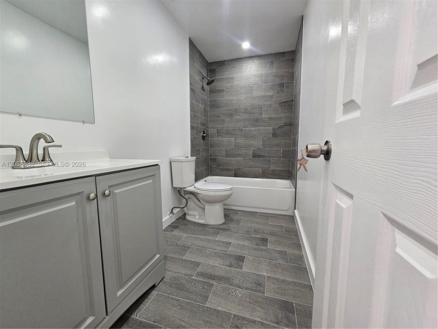 1373 NE 144th St – photo 3