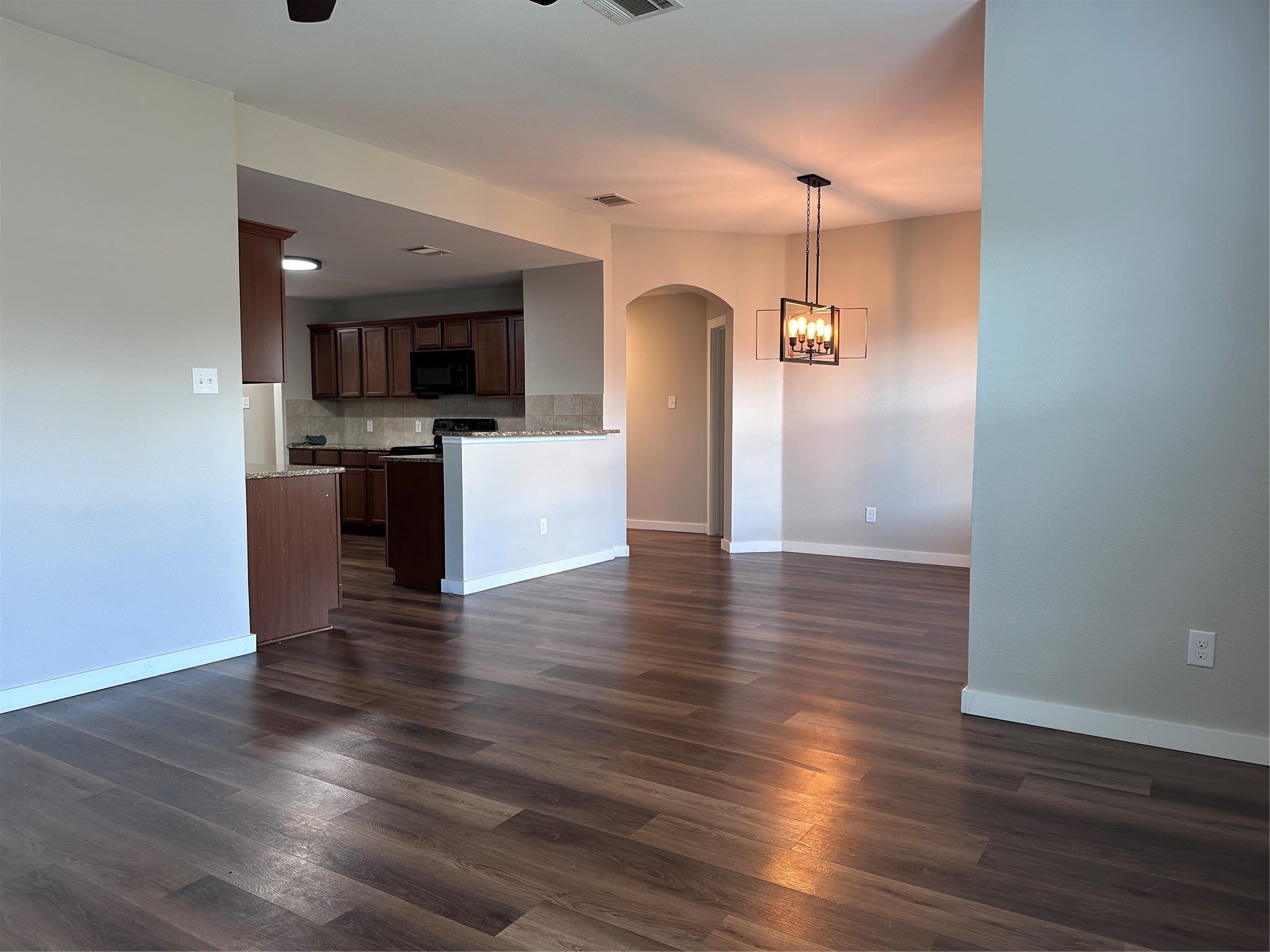 1404 Pampa Grass Drive – photo 4