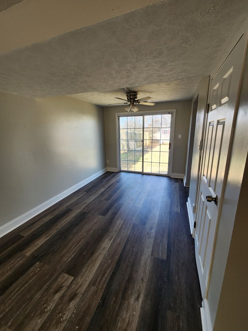 3 Bedroom, 1 Bath End of Group Townhome in Elkton, MD! – photo 3