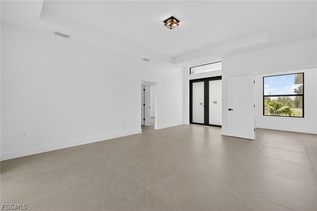 208 PEMBROKE ST – photo 2
