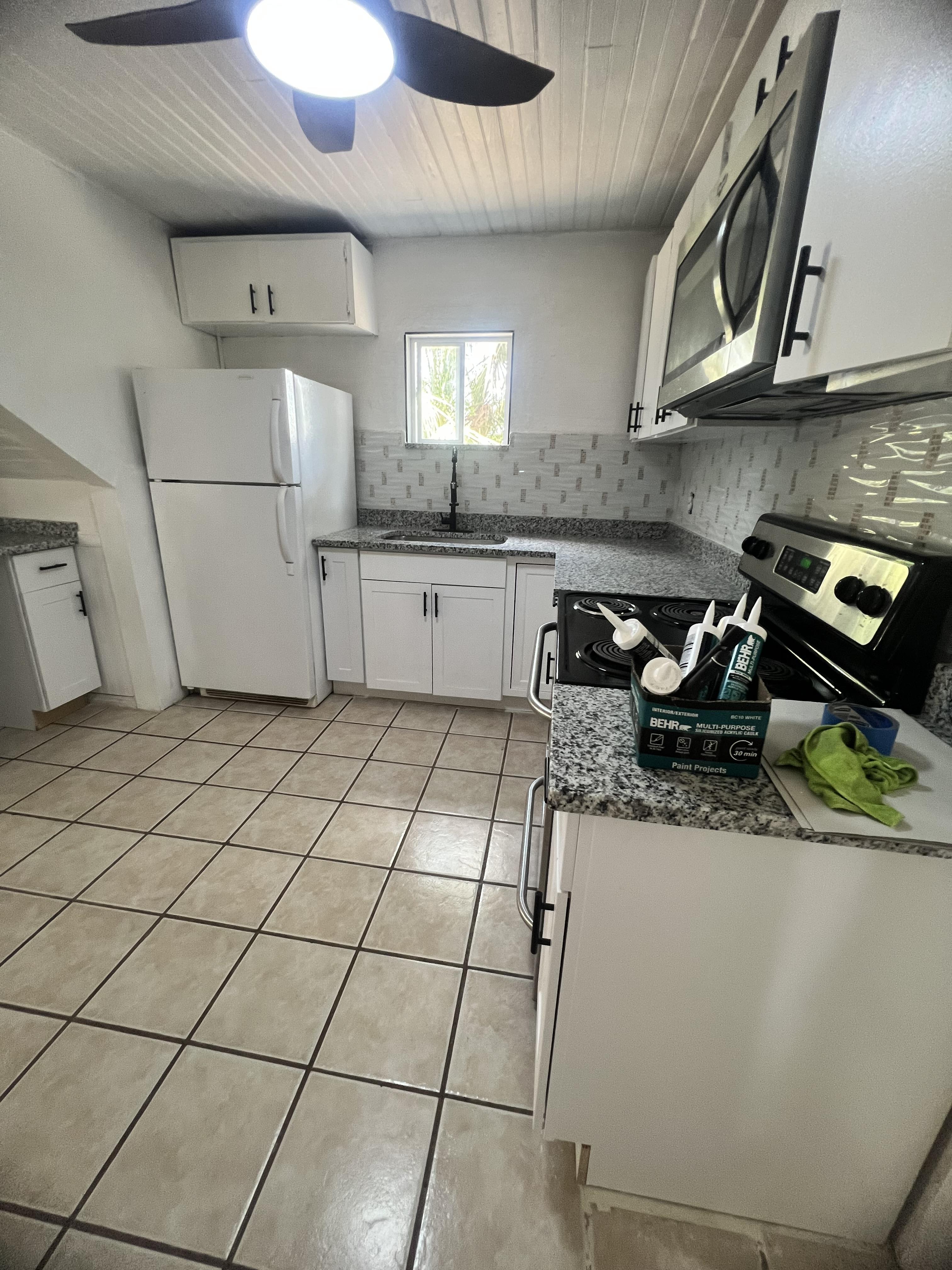 604 Hart St – photo 3