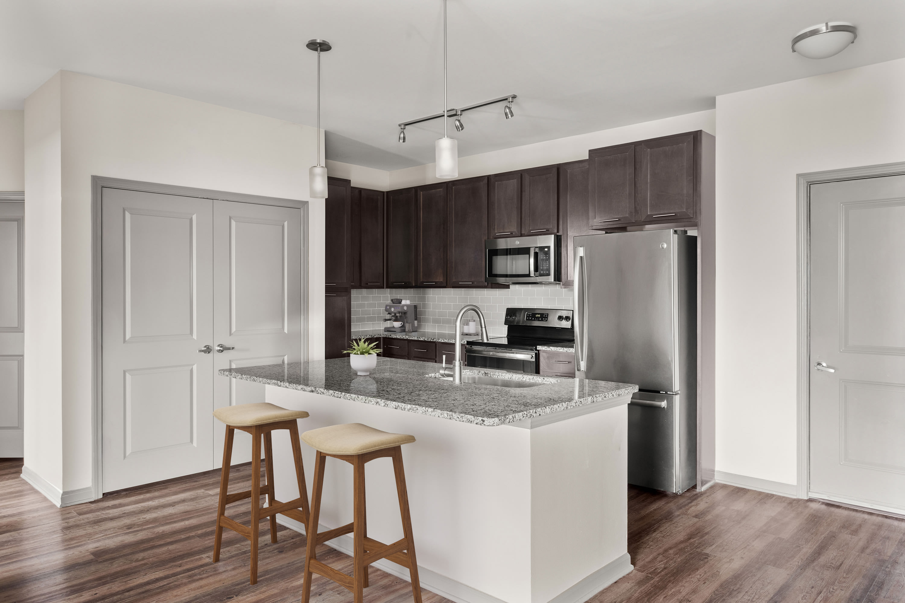 1760 Apartments – photo 2