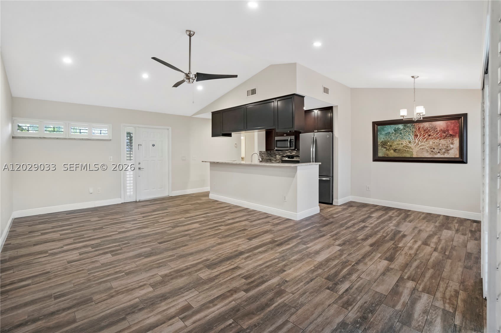 349 NW 94th Ter – photo 2