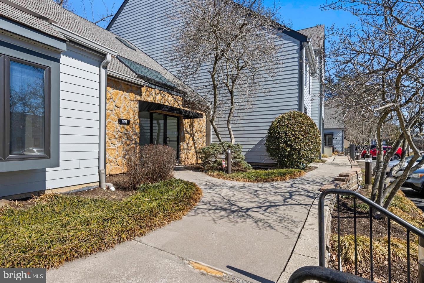 882 S MATLACK Street – photo 1