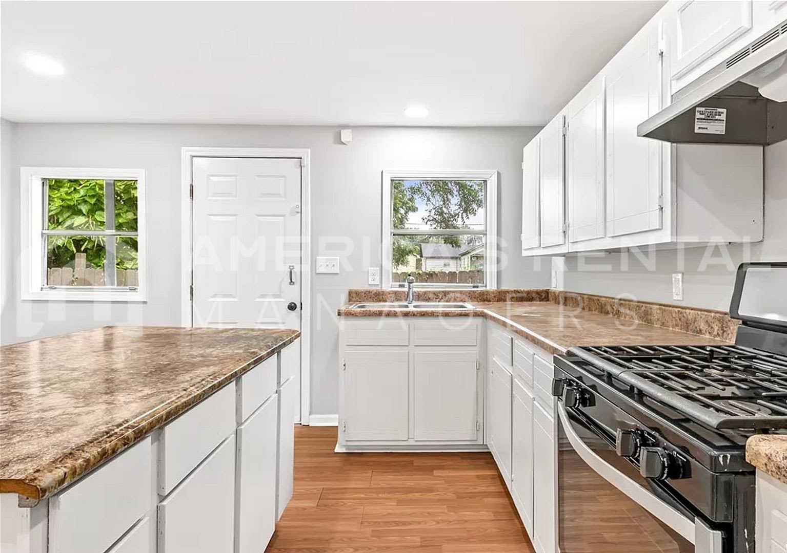 Cute Home for Rent in Tuscaloosa!! Available to View Now! – photo 3
