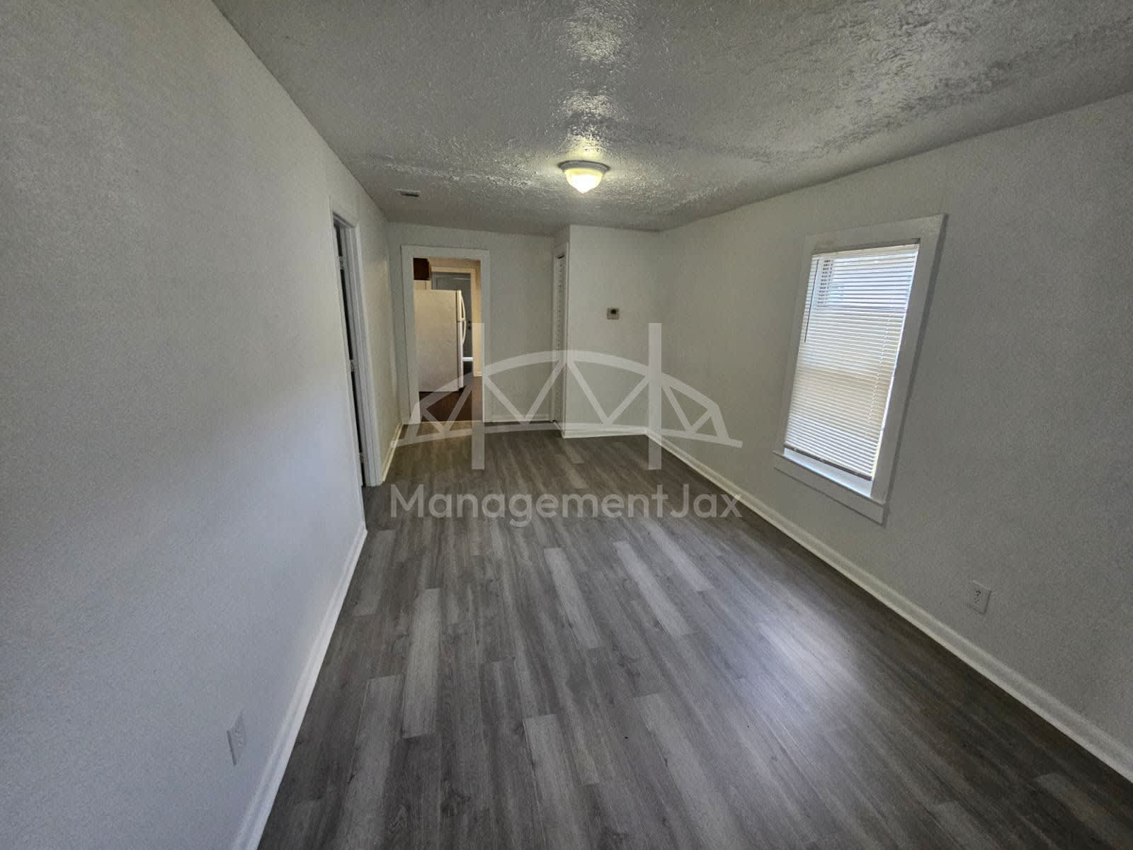2210 Pullman Avenue – photo 4