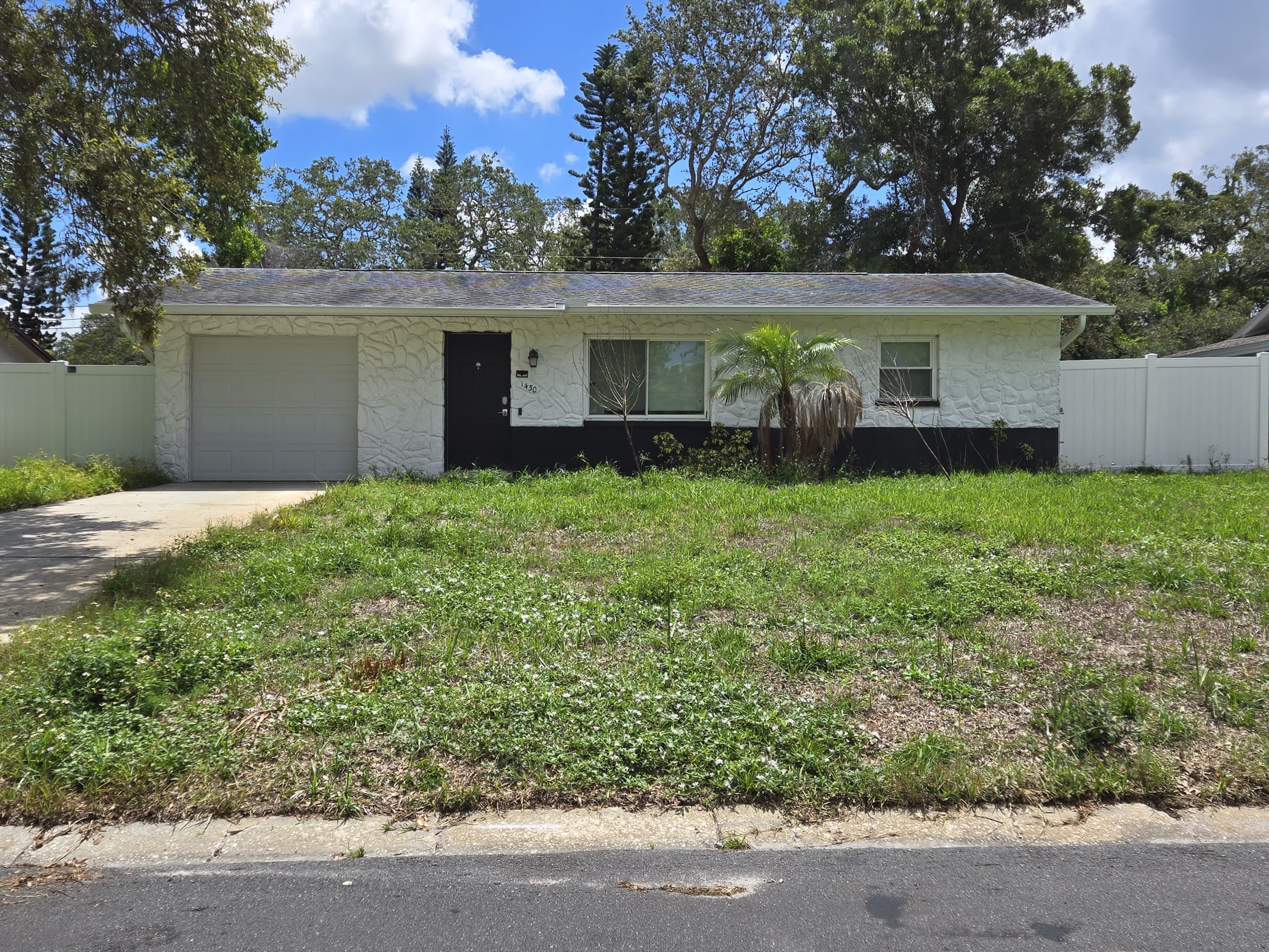 1430 Parkview Lane – photo 1