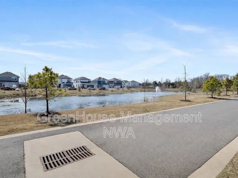 4813 Triangle St – photo 3