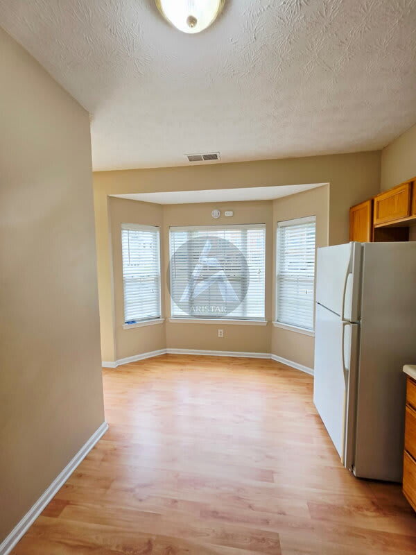 4319 Thorngate Lane – photo 4
