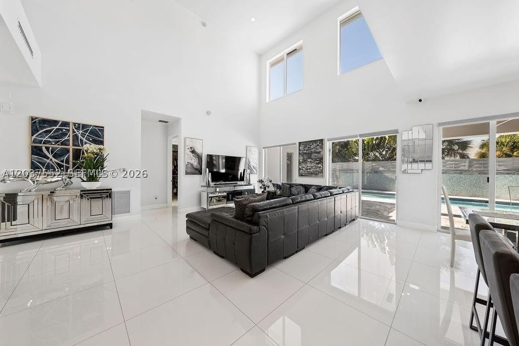 4497 SW 25th Ter – photo 5