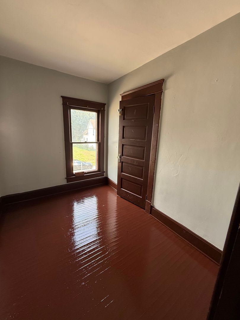 4 bedrooms 2 bathrooms house – photo 2
