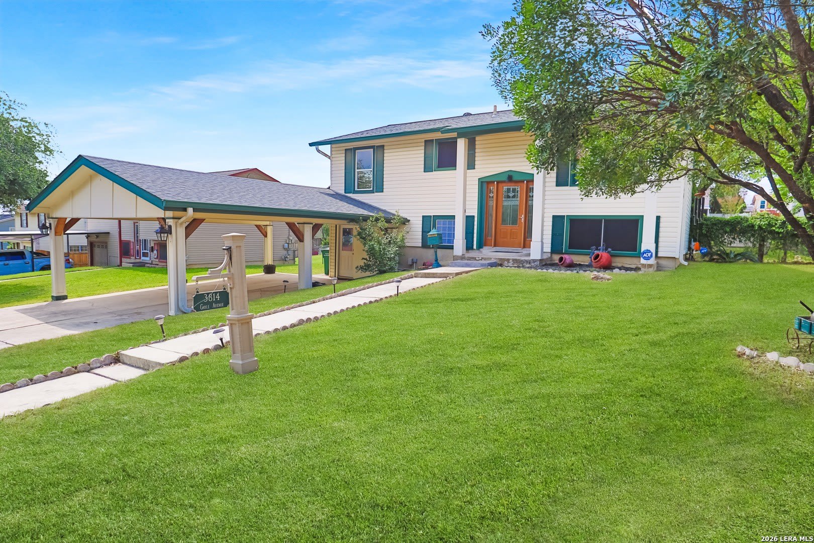 3814 GAYLE AVE – photo 2
