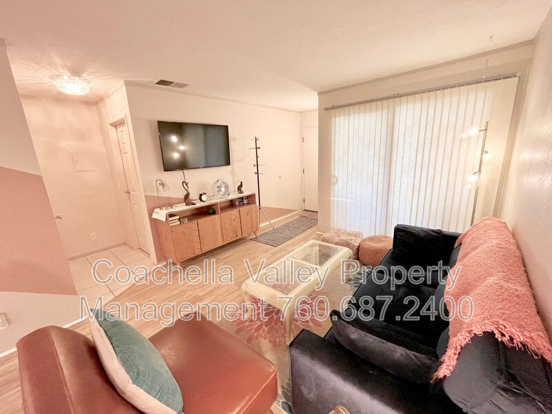2860 N Los Felices Rd – photo 4