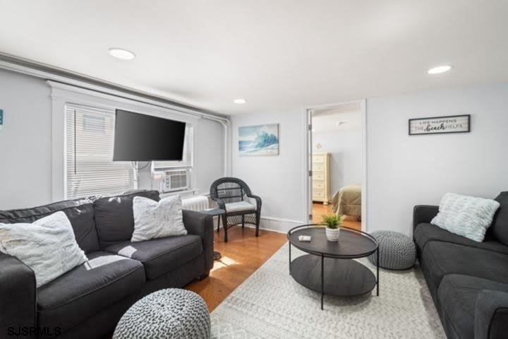 7 S Richards Ave – photo 4