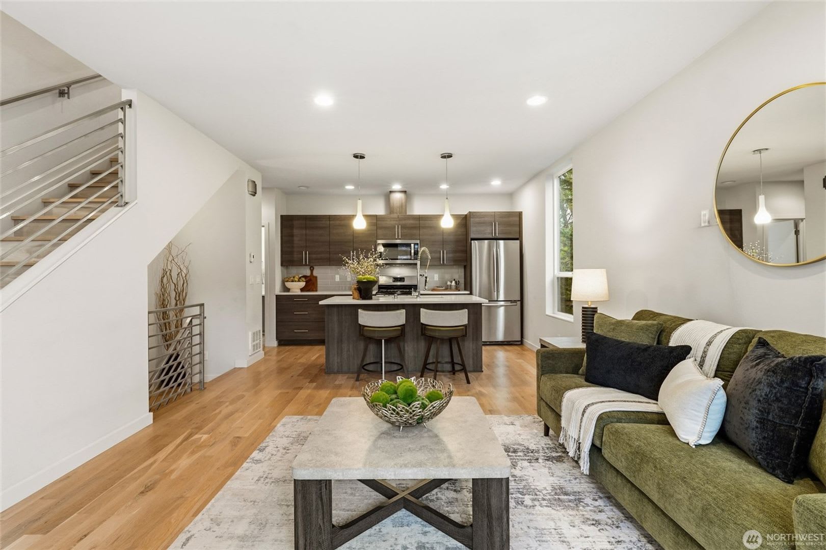Luxury Ballard Townhouse for Rent – photo 2