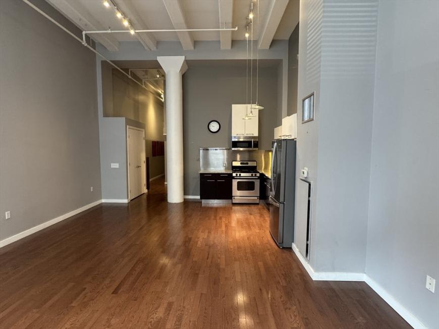 88 Kingston St. – photo 4