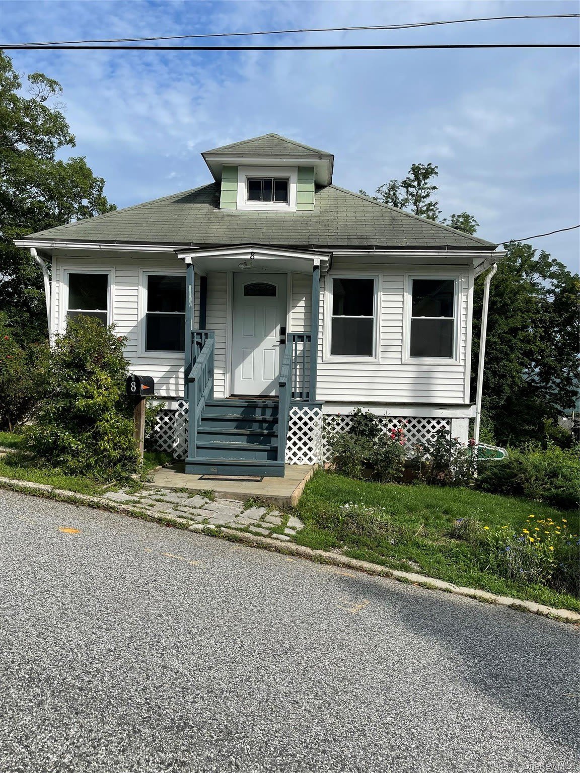 8 Locust Street – photo 1