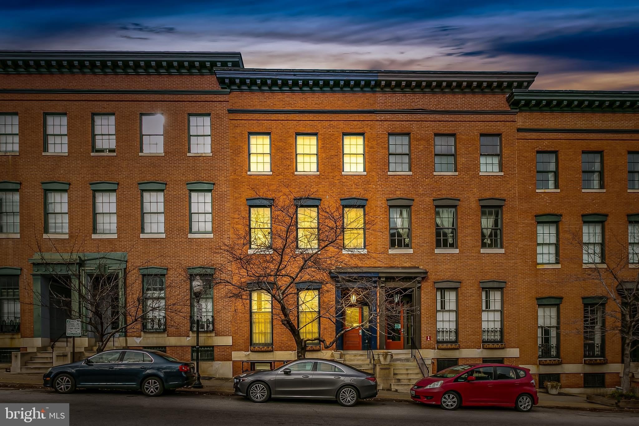 18 E MADISON Street – photo 1