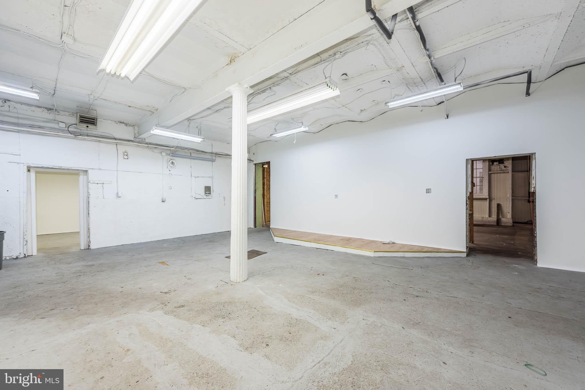 242 S DEAN Street – photo 5