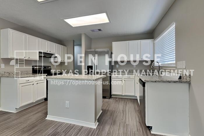 1636 Dogwood Lane – photo 5