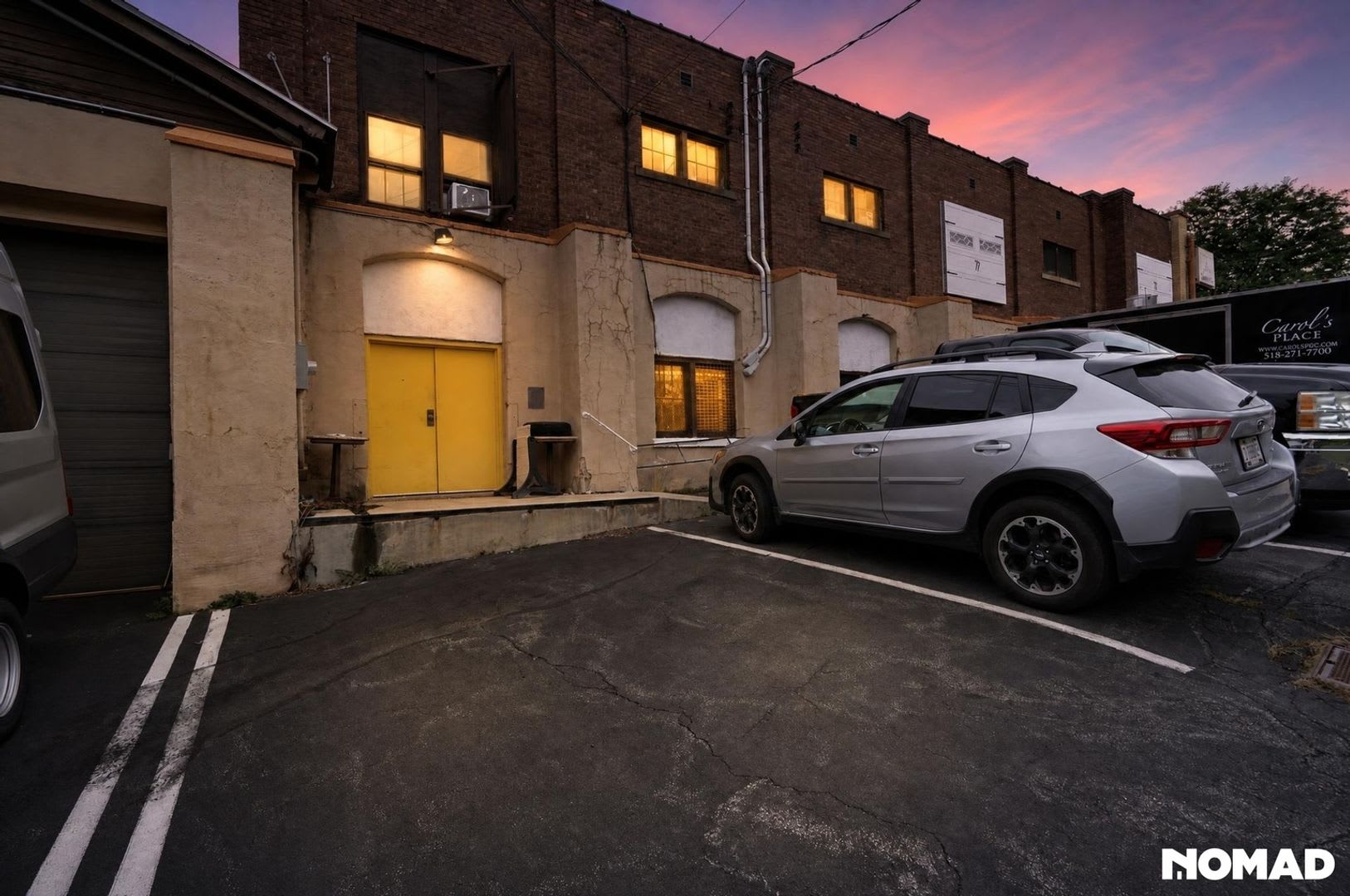 Large updated flat on Pawling Ave Heat + washer dryer Included – photo 5