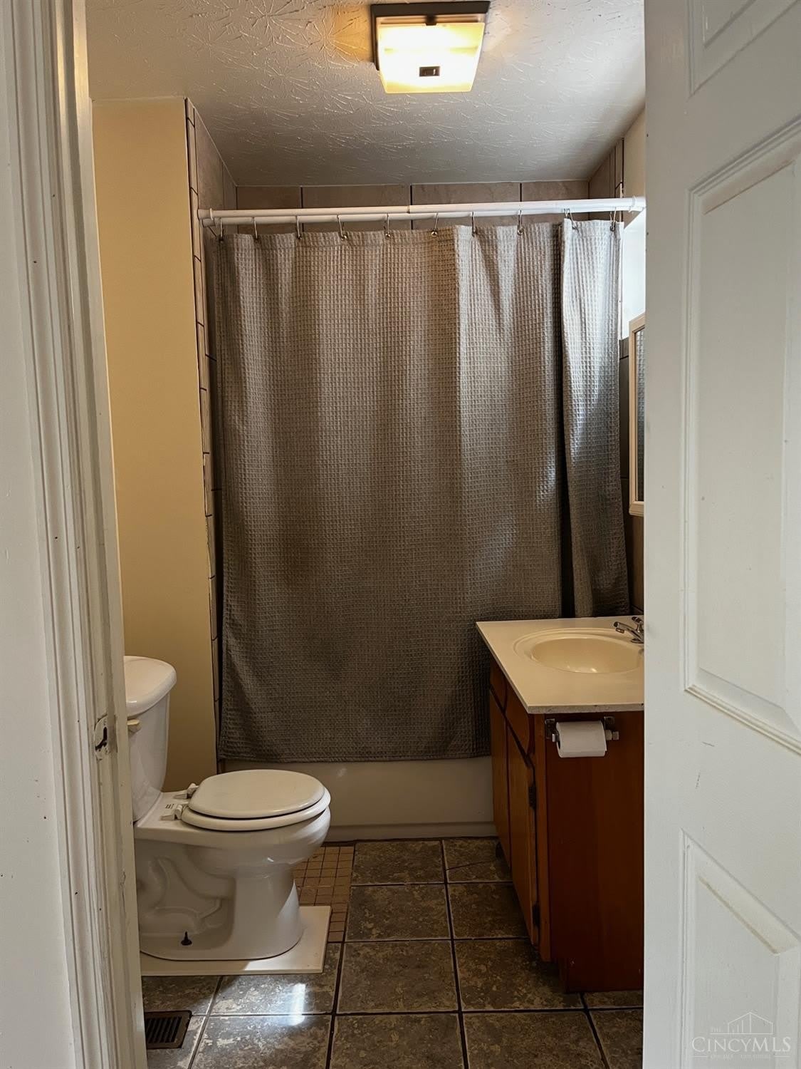 241 E University Avenue – photo 5